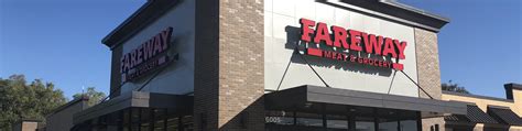 Fareway dubuque - Fareway Stores, Inc. is a Midwest grocery store chain based in Boone, Iowa. It operates 131 grocery store locations in Iowa, Illinois, Minnesota, Nebraska, South Dakota, Kansas, and Missouri. Fareway provides service and food distribution in the Midwest.